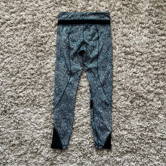 Lululemon Inspire Tight II - Luxtreme - Pebble Print Parfait Pink Alberta Lake - Picture 5 of 11